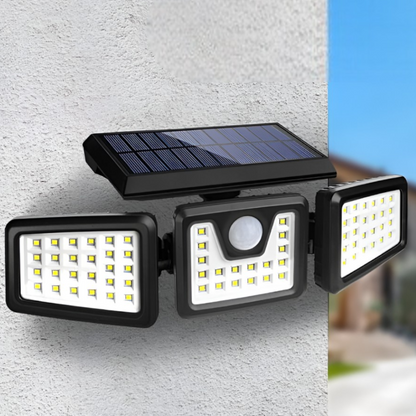 Lampa solară cu 3 capete – Iluminare eficientă și design elegant pentru curtea ta